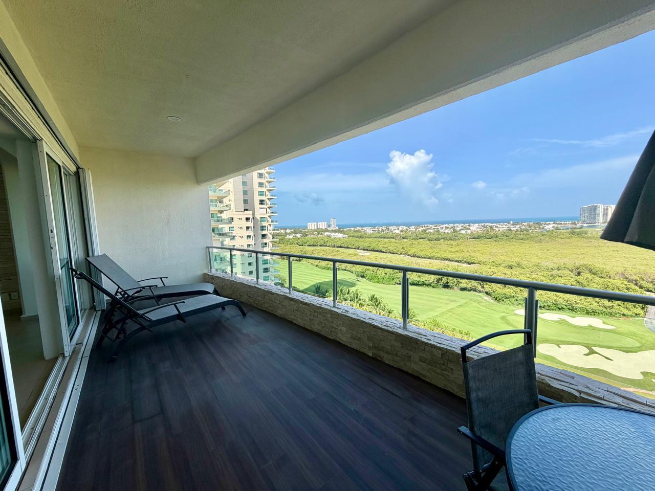 Departamento en renta en Isola Puerto Cancún foto 1