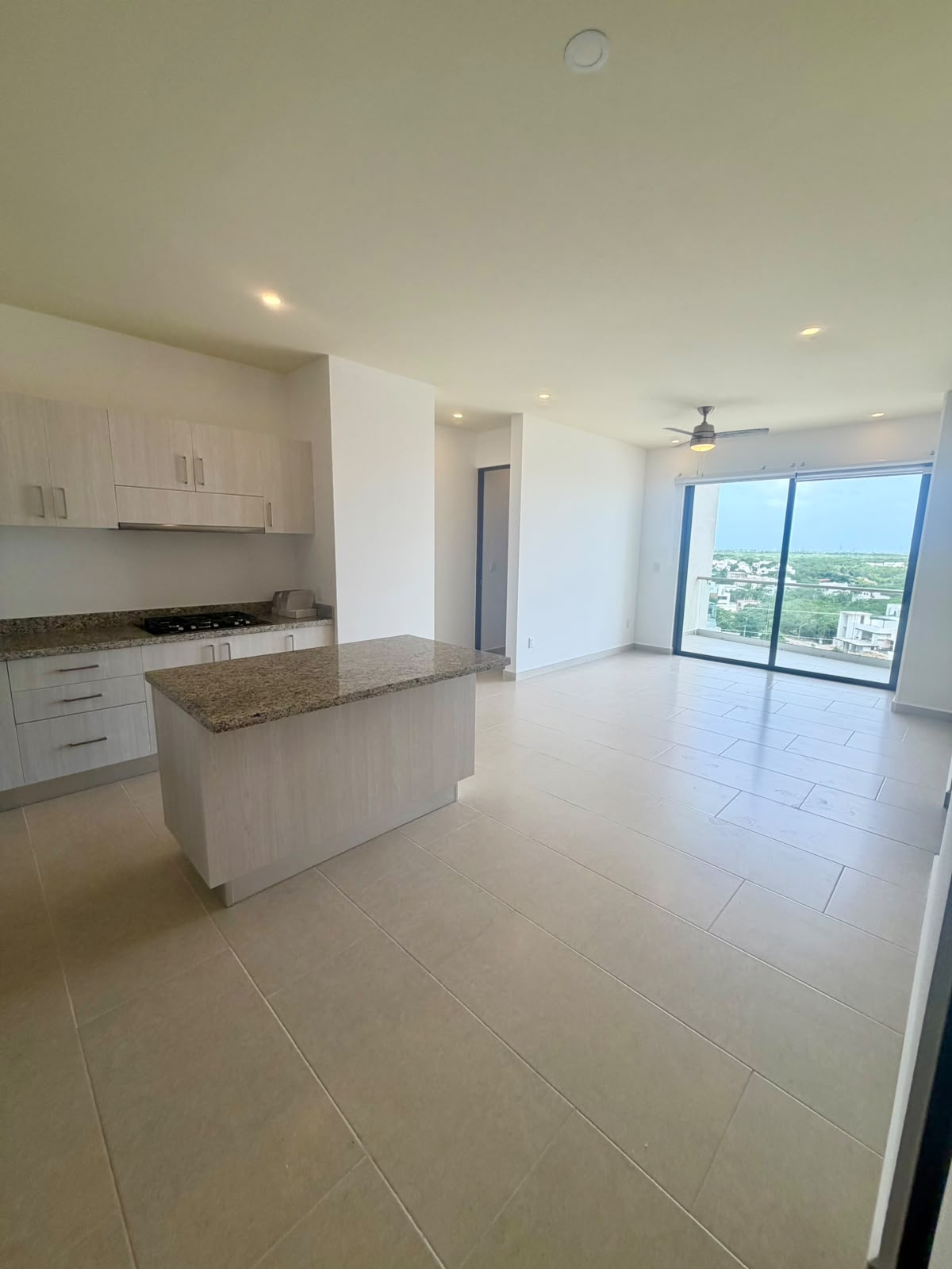 Departamento en renta en Avenida Huayacán, Valle Aurora foto 1