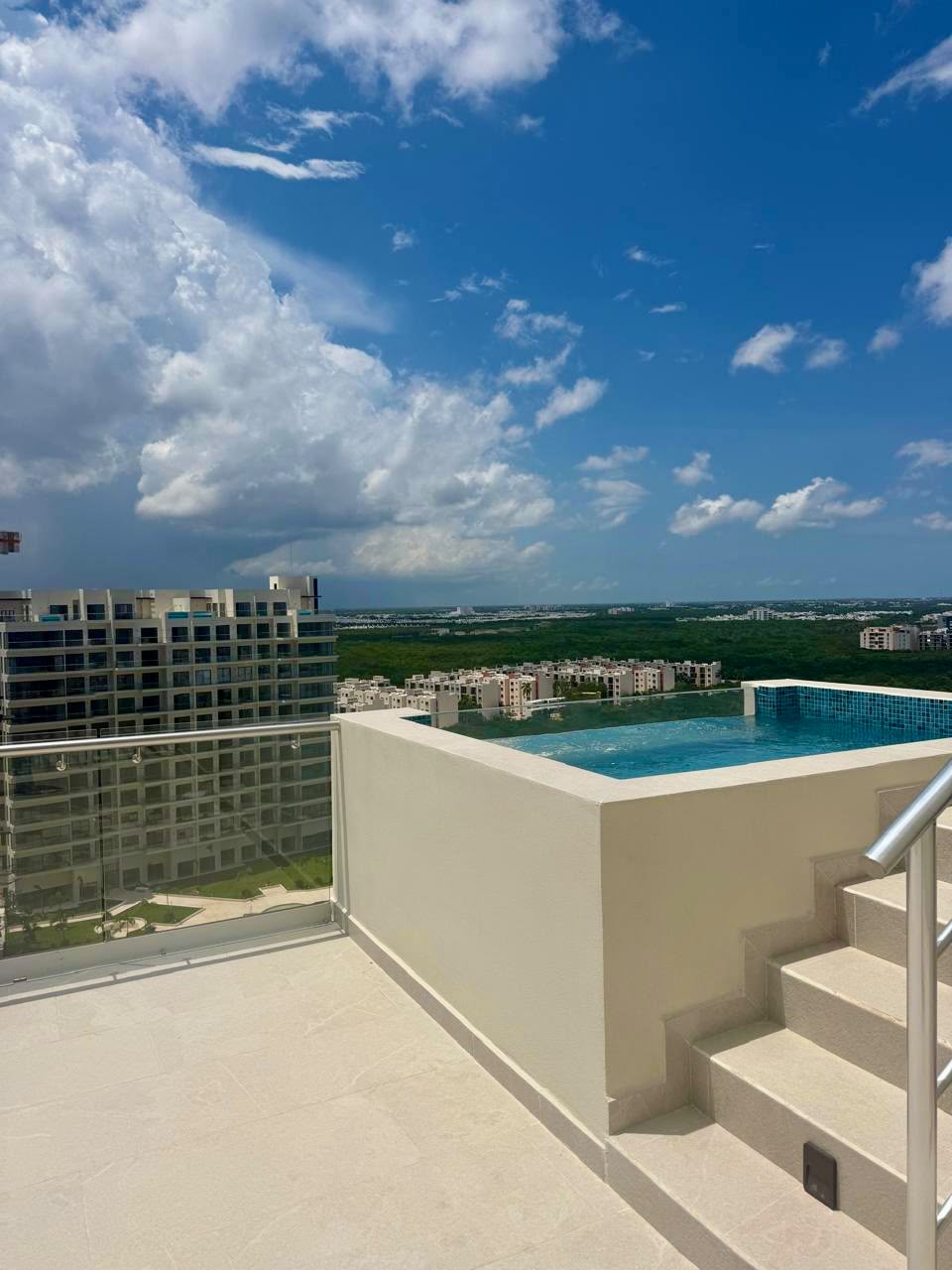 Penthouse en venta en Avenida Huayacán foto 1