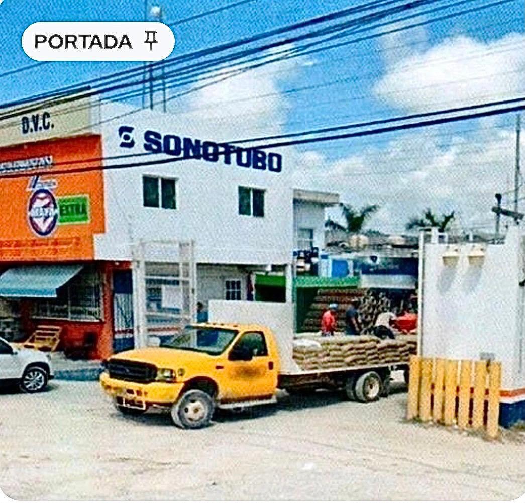 Bodega en renta en Carretera antes del puente de Playa del Carmen foto 1