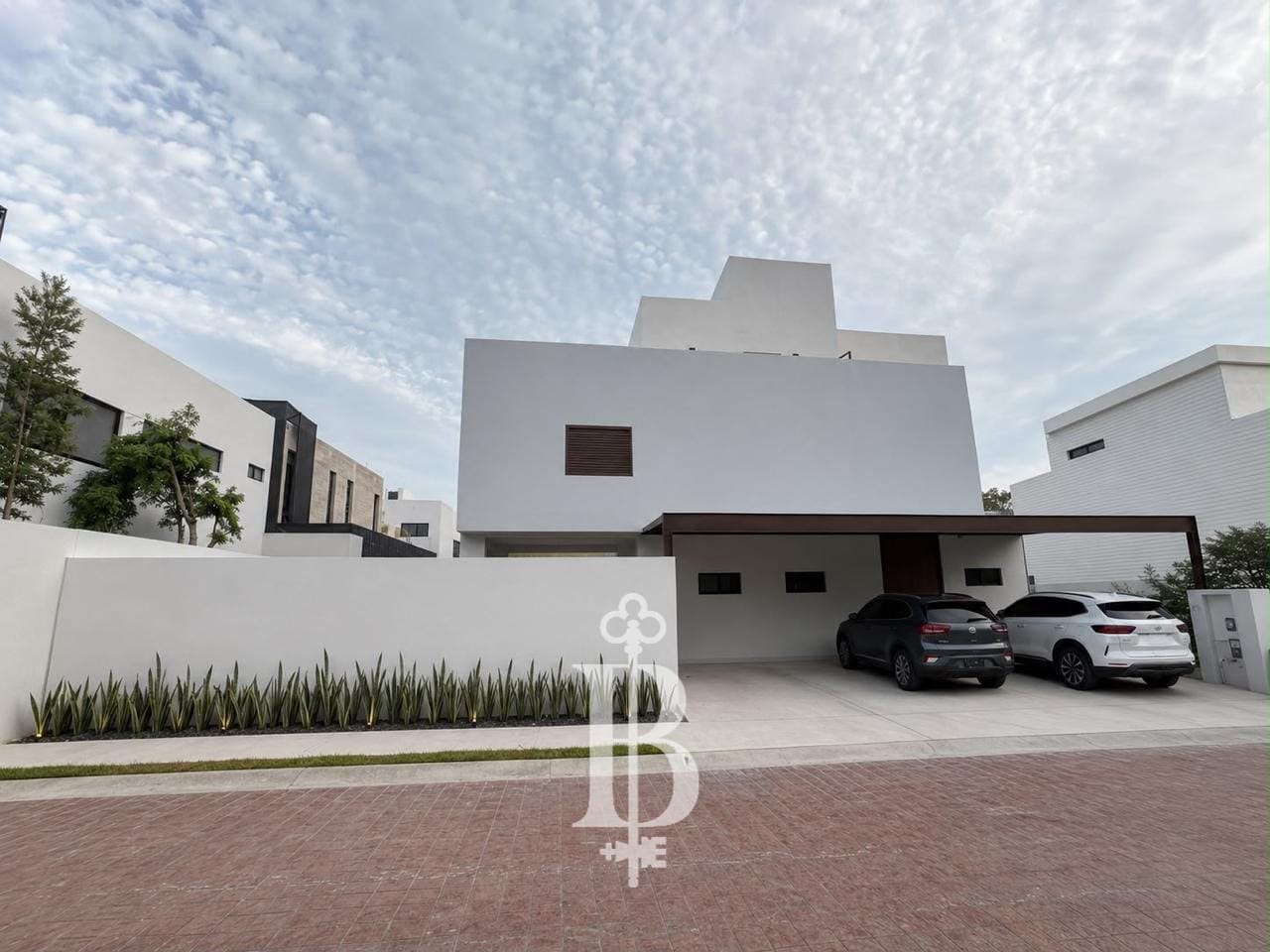 Casa en venta en Vía Cumbres foto 1
