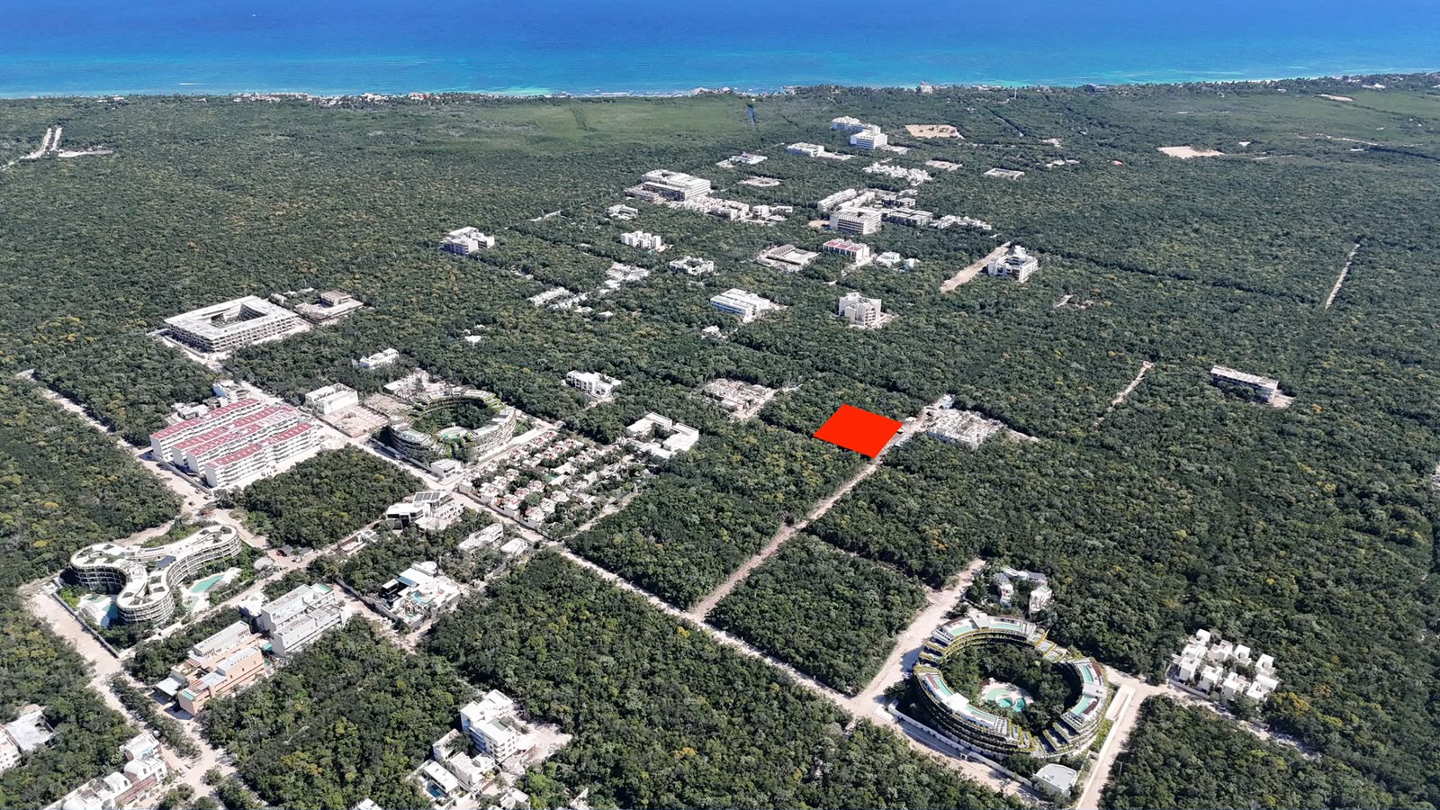 Terreno en venta en Región 8, a 600m de la Kukulcan foto 1