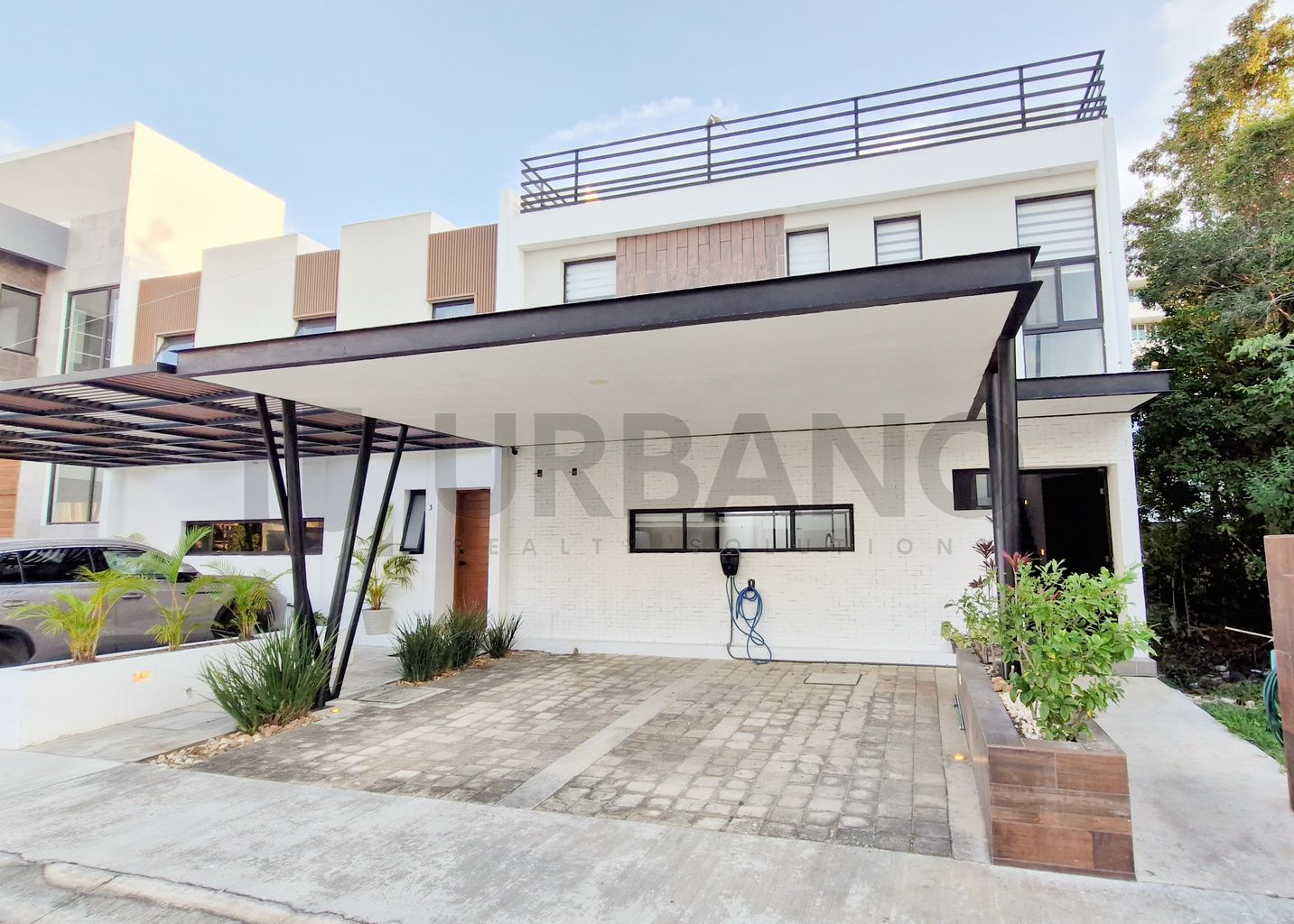 Casa en renta en Residencial Aqua, Av. Huayacán, SM 330 foto 1