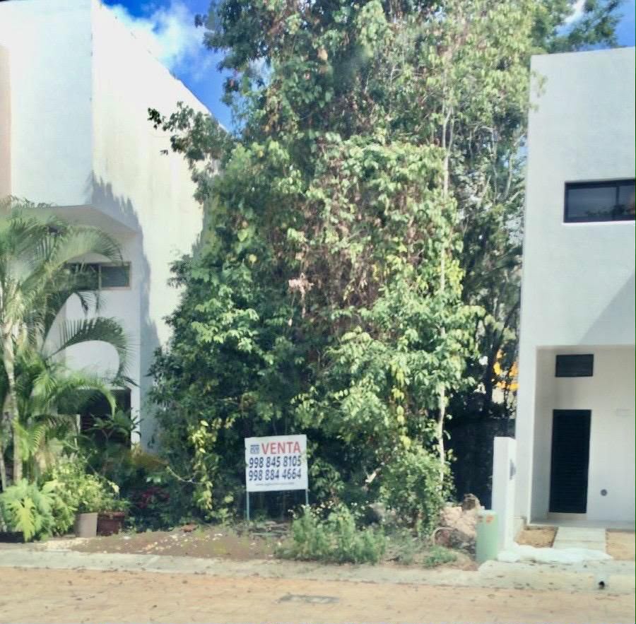 Lote habitacional unifamiliar en venta en Residencial Arbolada foto 1