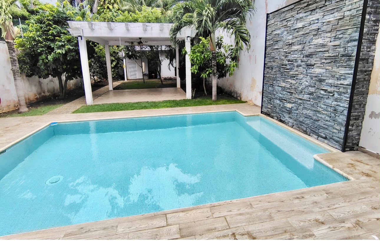 Casa en venta en Álamos I foto 1