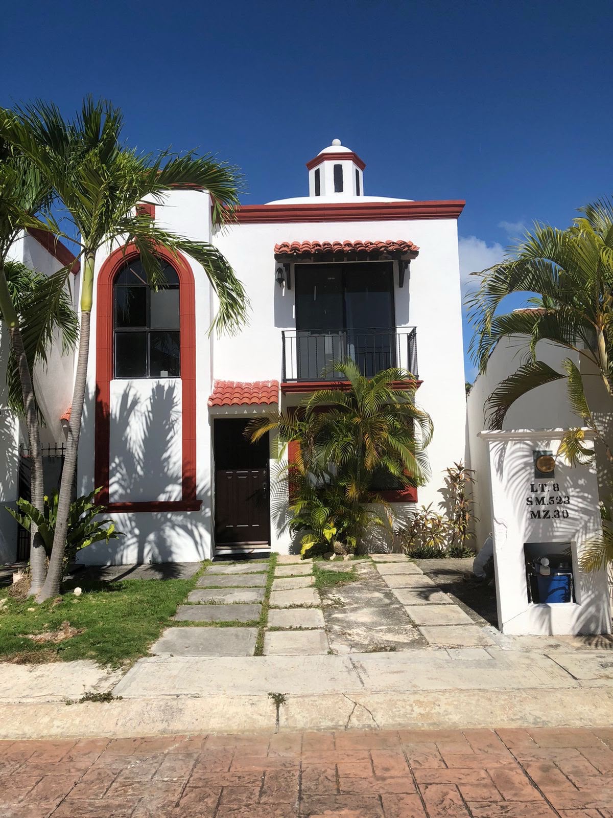 Casa en renta en Avenida de las Torres foto 1