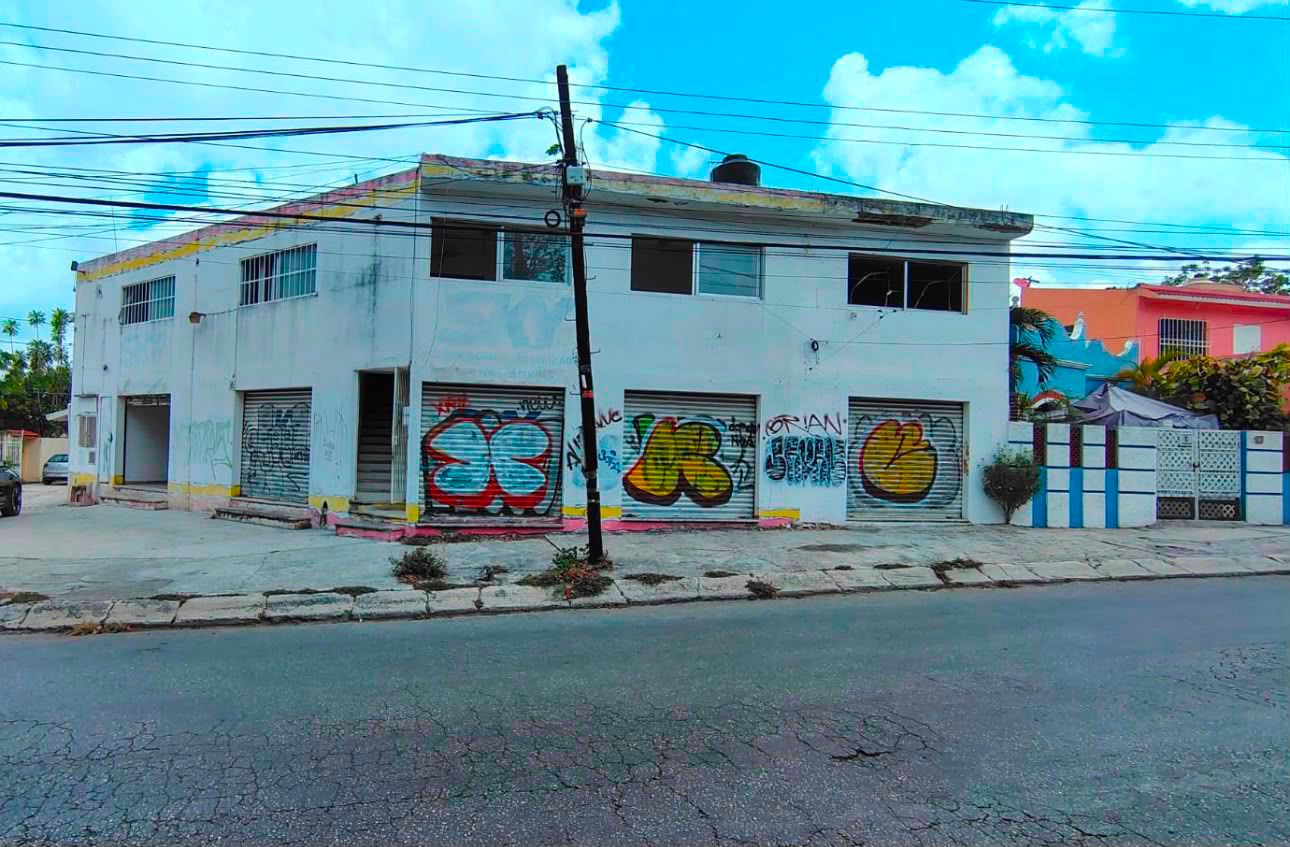 Edificio en venta en Av Chichen Itza foto 1