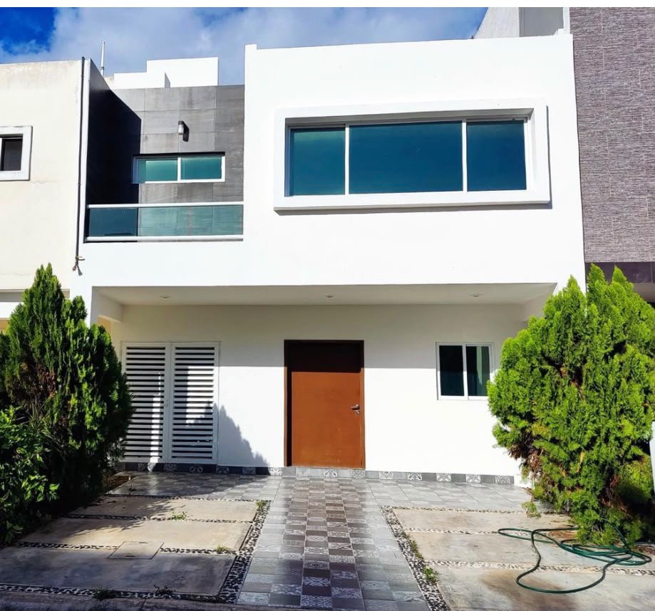 Casa en renta en Residencial Arbolada (Huayacán) foto 1