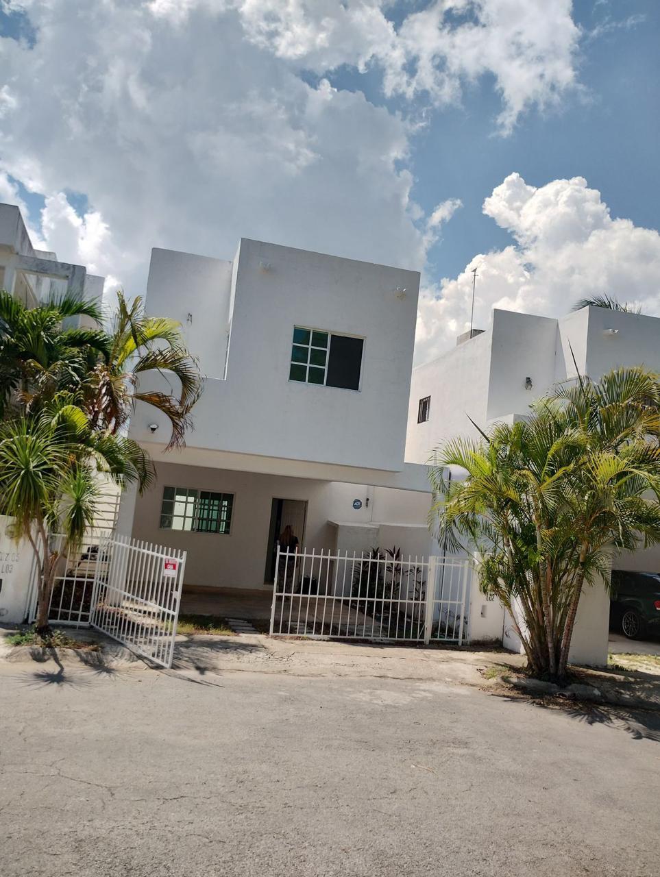 Casa en renta en Residencial Isla Azul foto 1