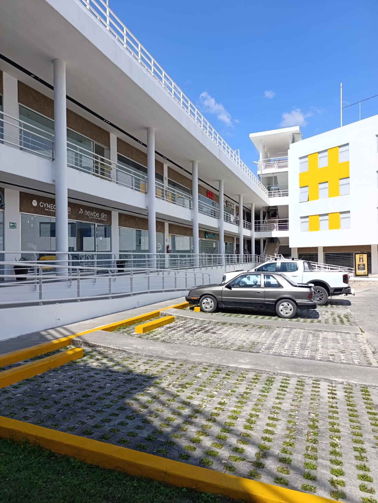 Local comercial en renta en Cancún foto 1