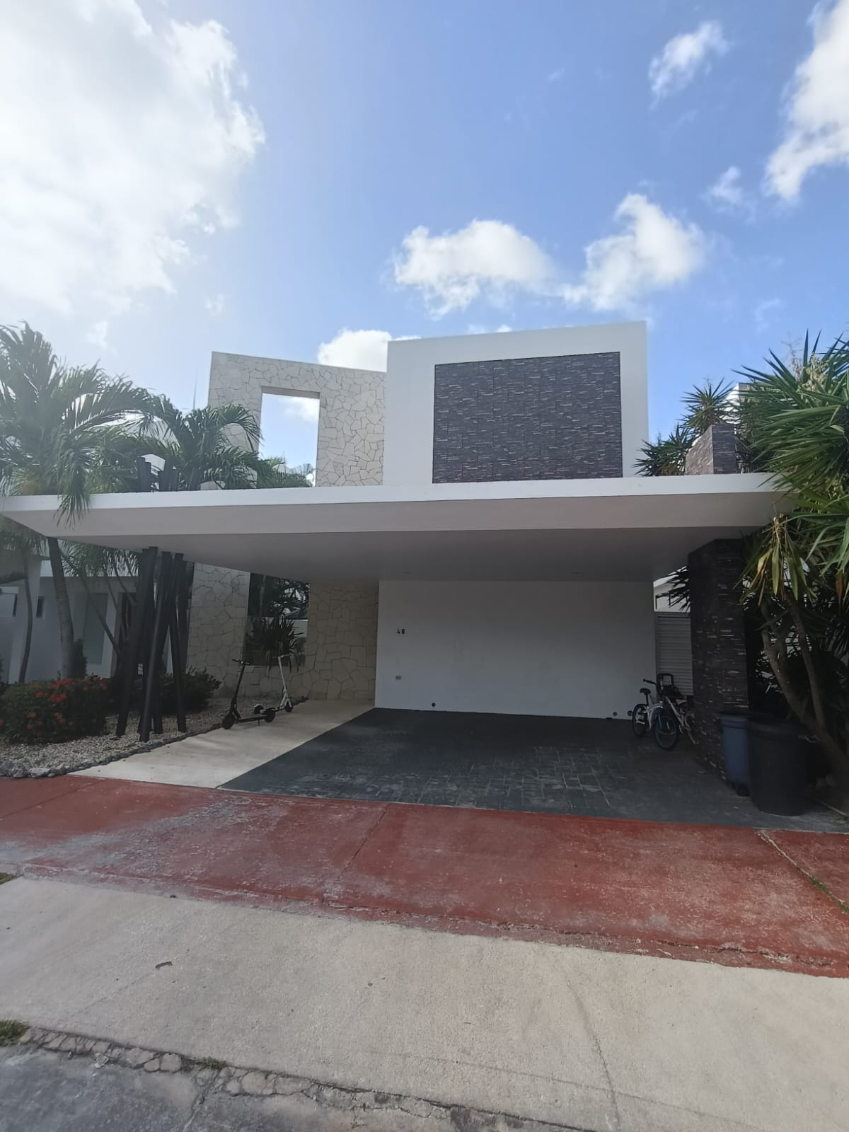 Casa en venta en Residencial Cumbres foto 1