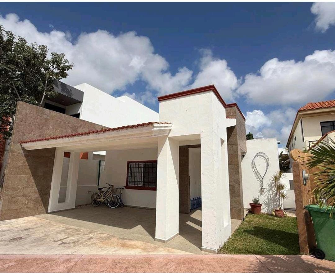 Casa en venta en Lagos del Sol foto 1