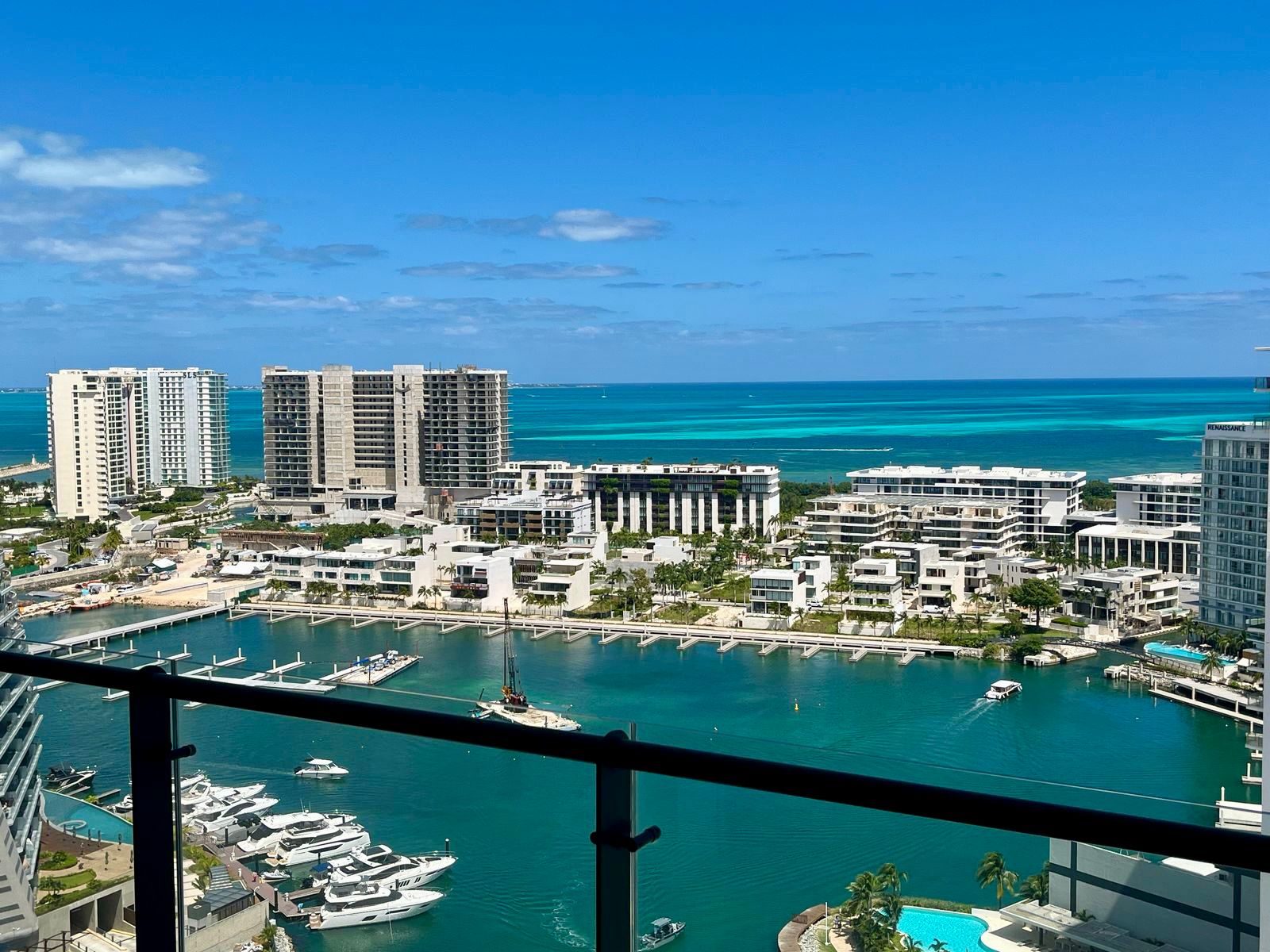 Penthouse en venta en Blume Boutique Condos foto 1