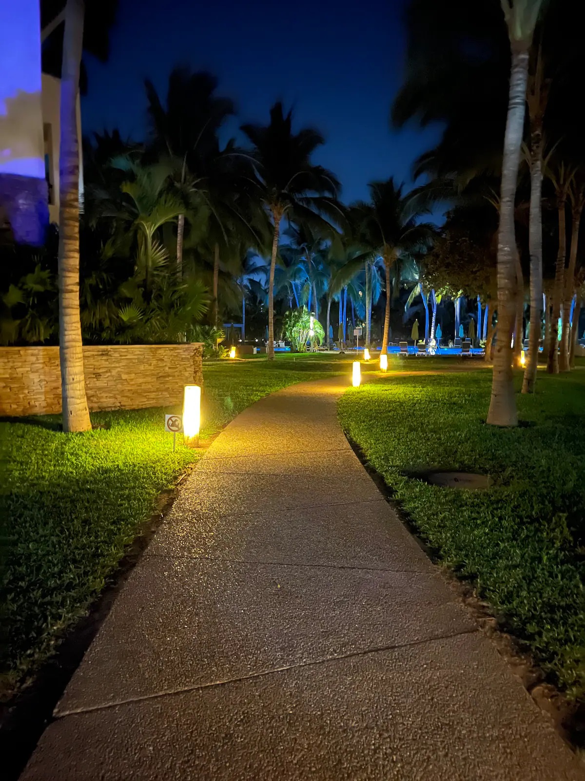 Departamento en Venta en Acapulco Diamante – 3 Rec. Amueblado, Frente al Mar ! 17