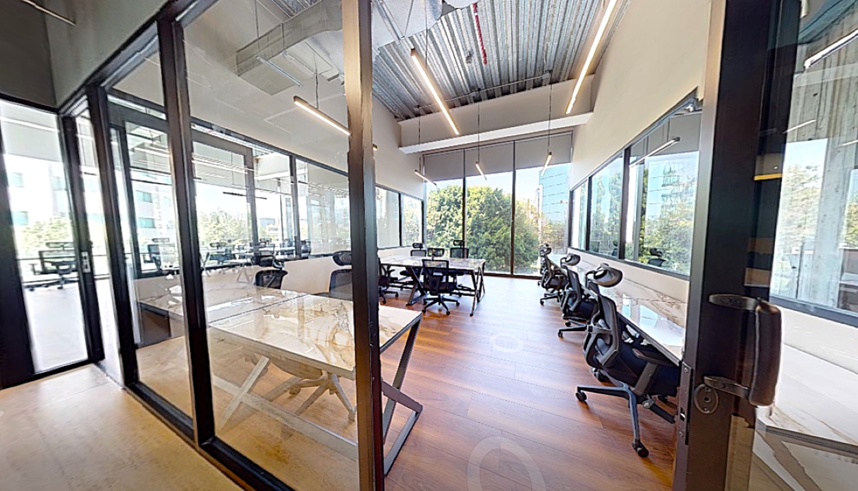 Comercial en renta, en Benito Juárez, Ciudad de México, 2 baños — Oficina en Renta en Insurgentes San Borja, Nivel Premium hasta para 12 personas! (foto 4)