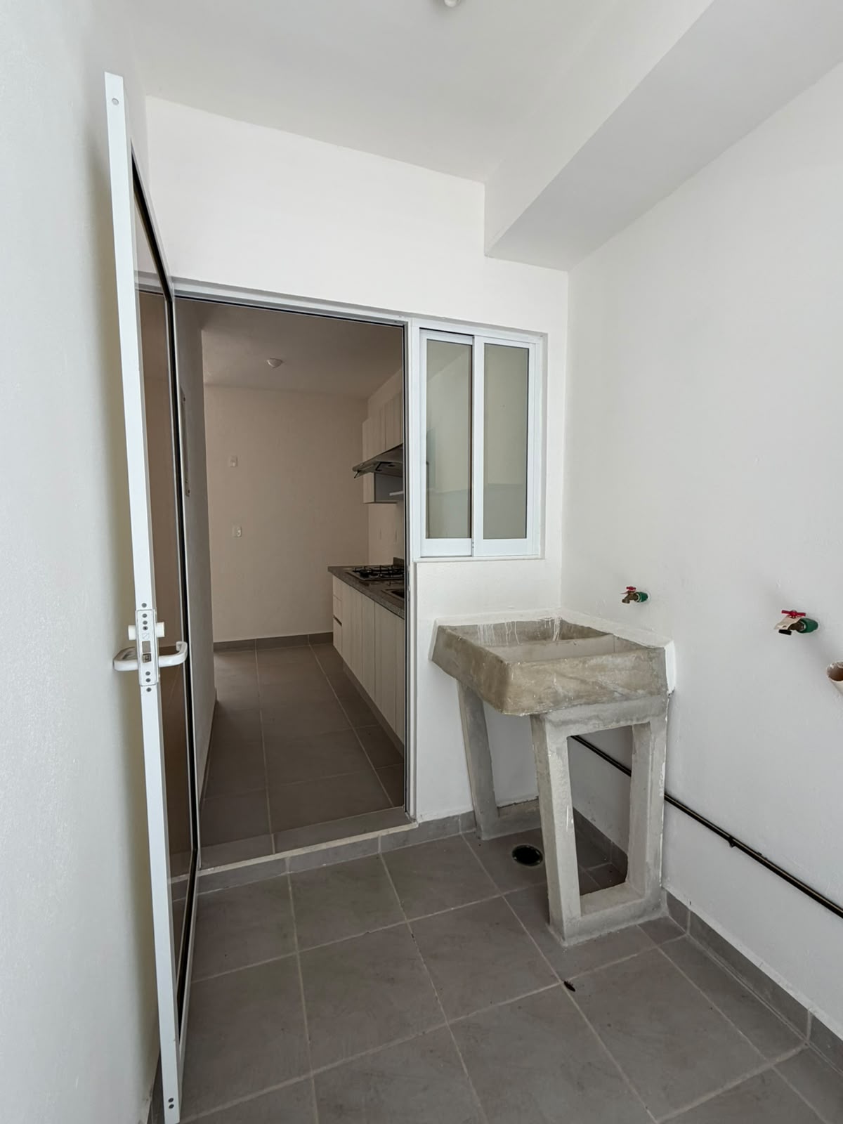 DEPARTAMENTO EN VENTA! 3 RECAMARAS, COCINA EQUIPADA Y 71 M2 DE COMODIDAD!! 6