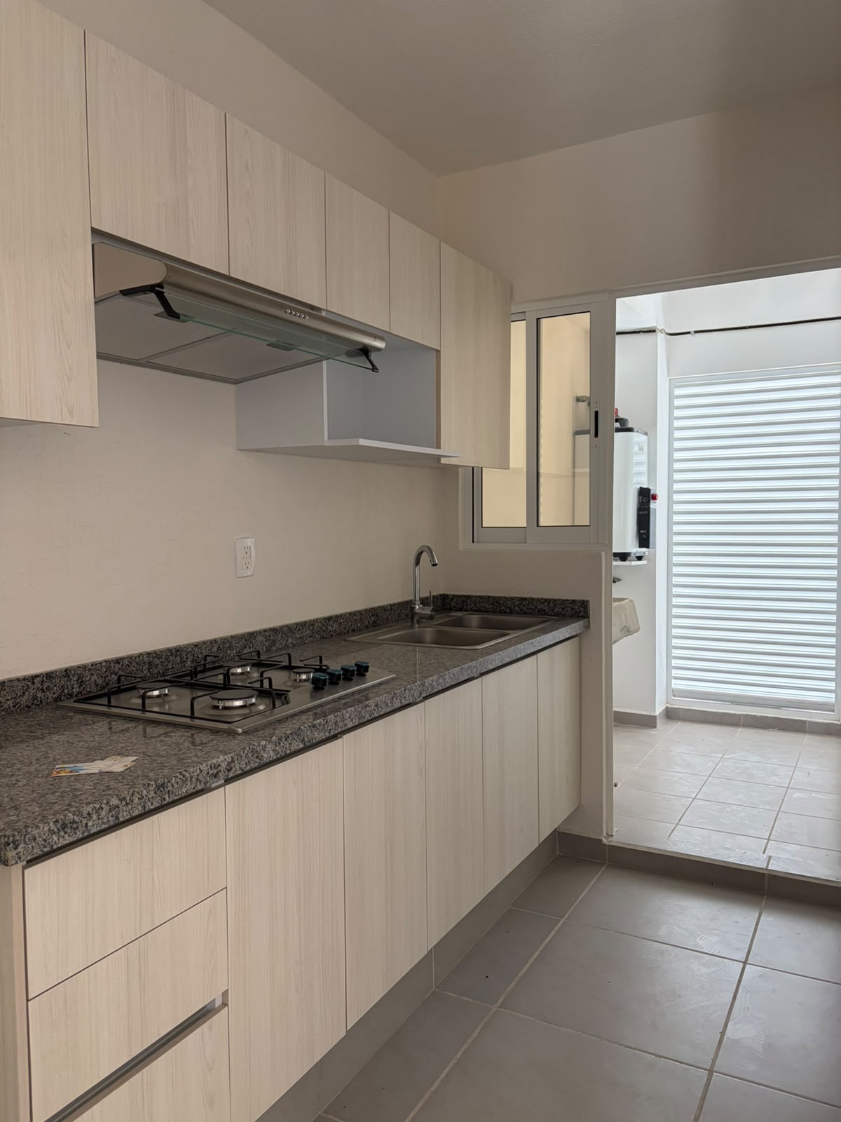 DEPARTAMENTO EN VENTA! 3 RECAMARAS, COCINA EQUIPADA Y 71 M2 DE COMODIDAD!! en PLAYA DEL CARMEN, Quintana Roo