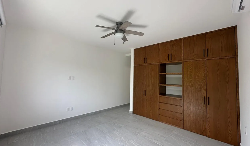 Residencia en Renta Vía Cumbres 9