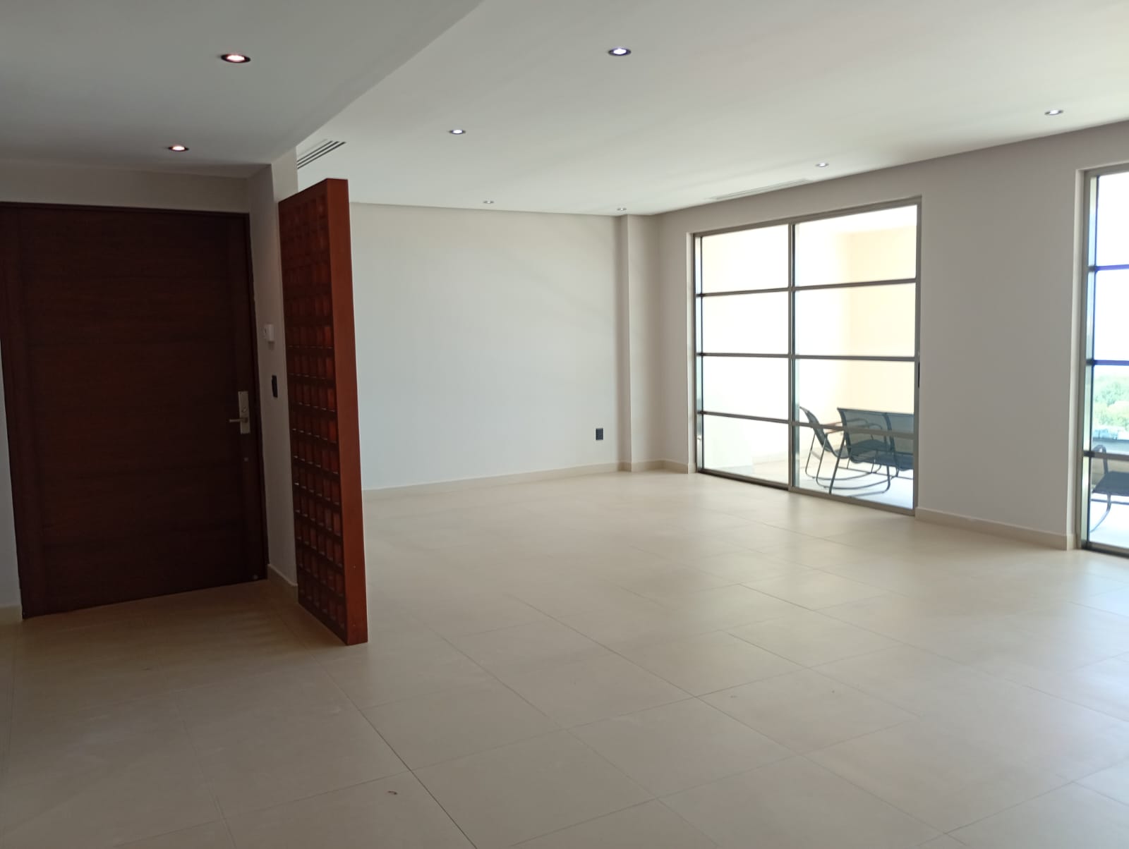Departamento en venta, en Cancún , Quintana Roo, 3 recámaras, 4 baños — Departamento en venta en Puerto Cancún  (foto 2)