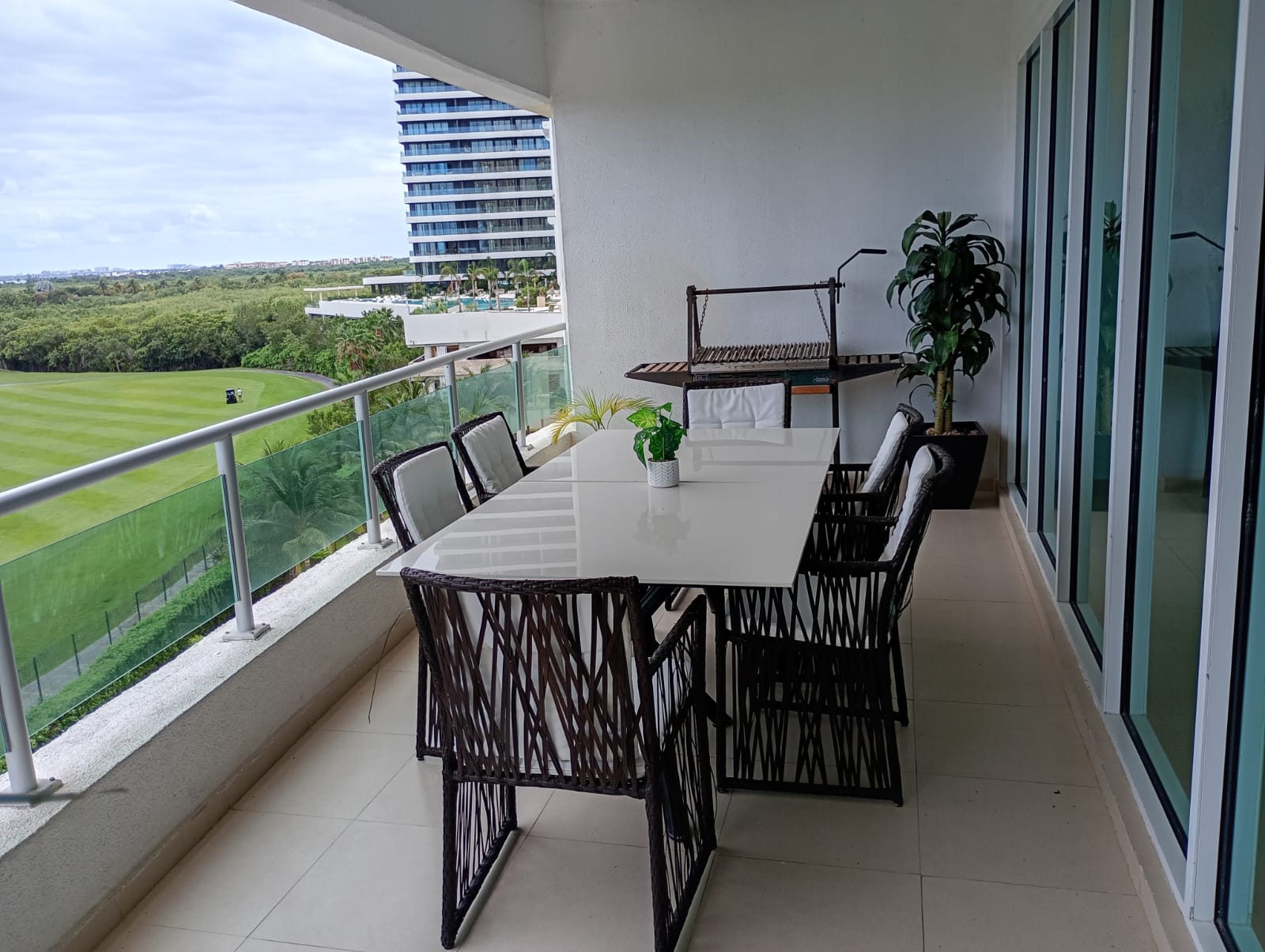 Departamento en renta, en Cancún , Quintana Roo, 2 recámaras, 2 baños — Departamento Amueblado en Renta en Puerto Cancún  (foto 4)