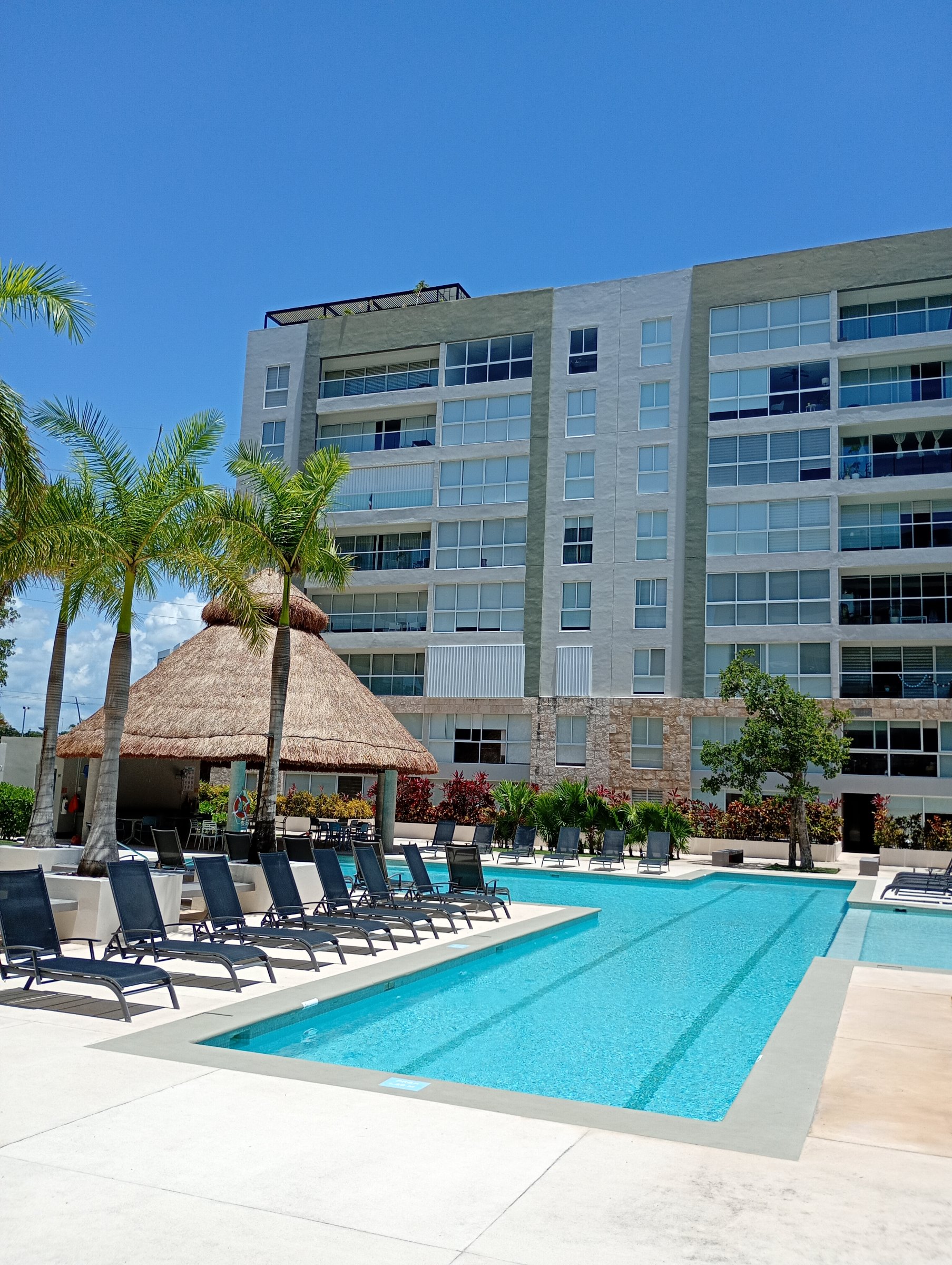 Departamento en renta, en Benito Juárez , Quintana Roo, 2 recámaras, 2 baños — Departamento amueblado en Renta en Cancún  (foto 3)
