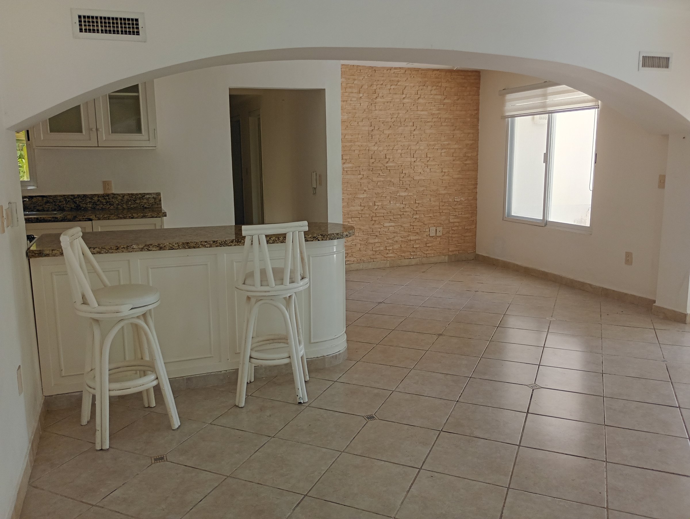 Departamento en renta, en Cancún, Quintana Roo, 2 recámaras, 2 baños — Departamento en Renta en Cancún  (foto 3)