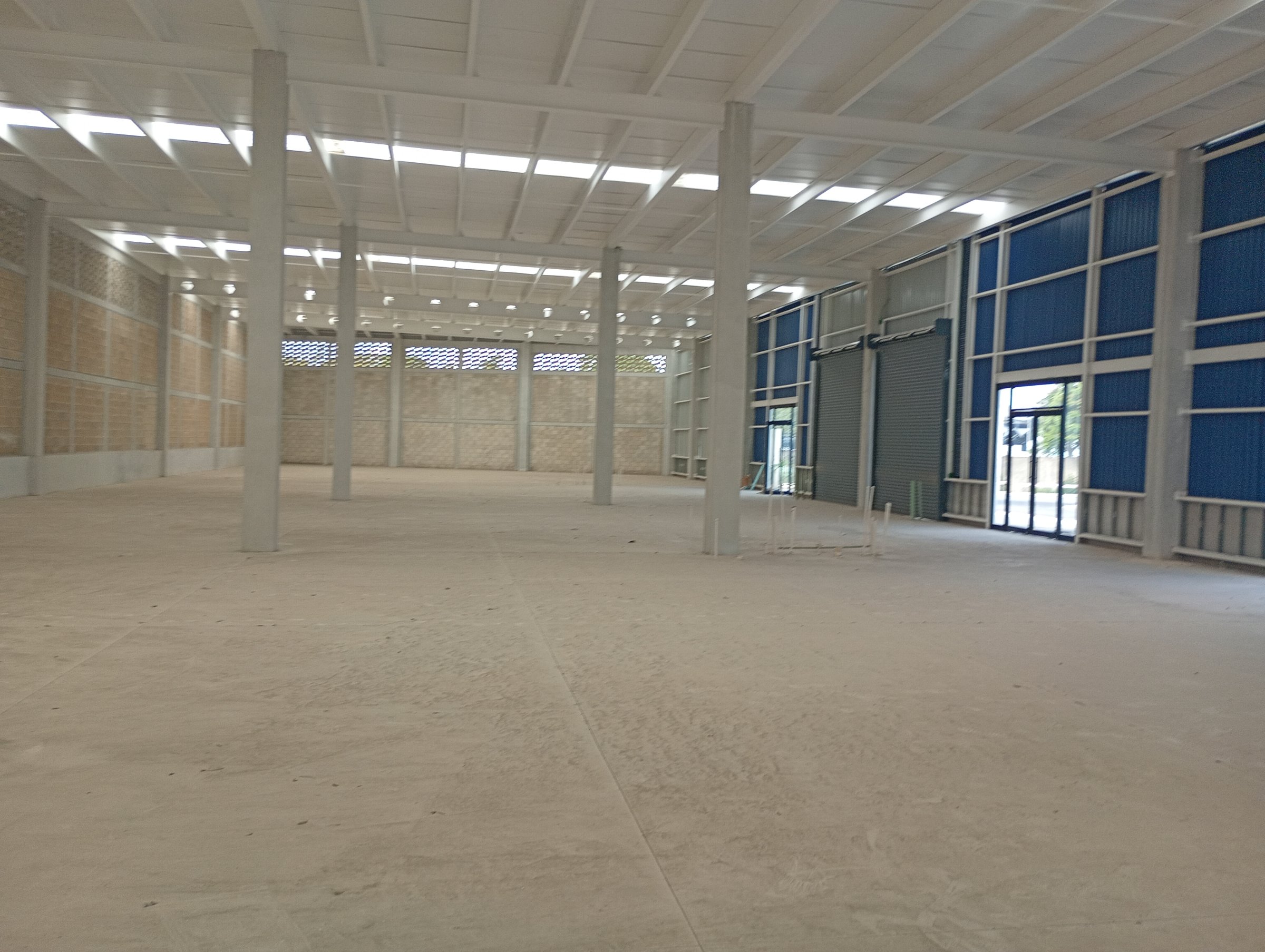 Comercial en venta, en Cancún, Quintana Roo — Bodega en venta en Cancún (foto 4)