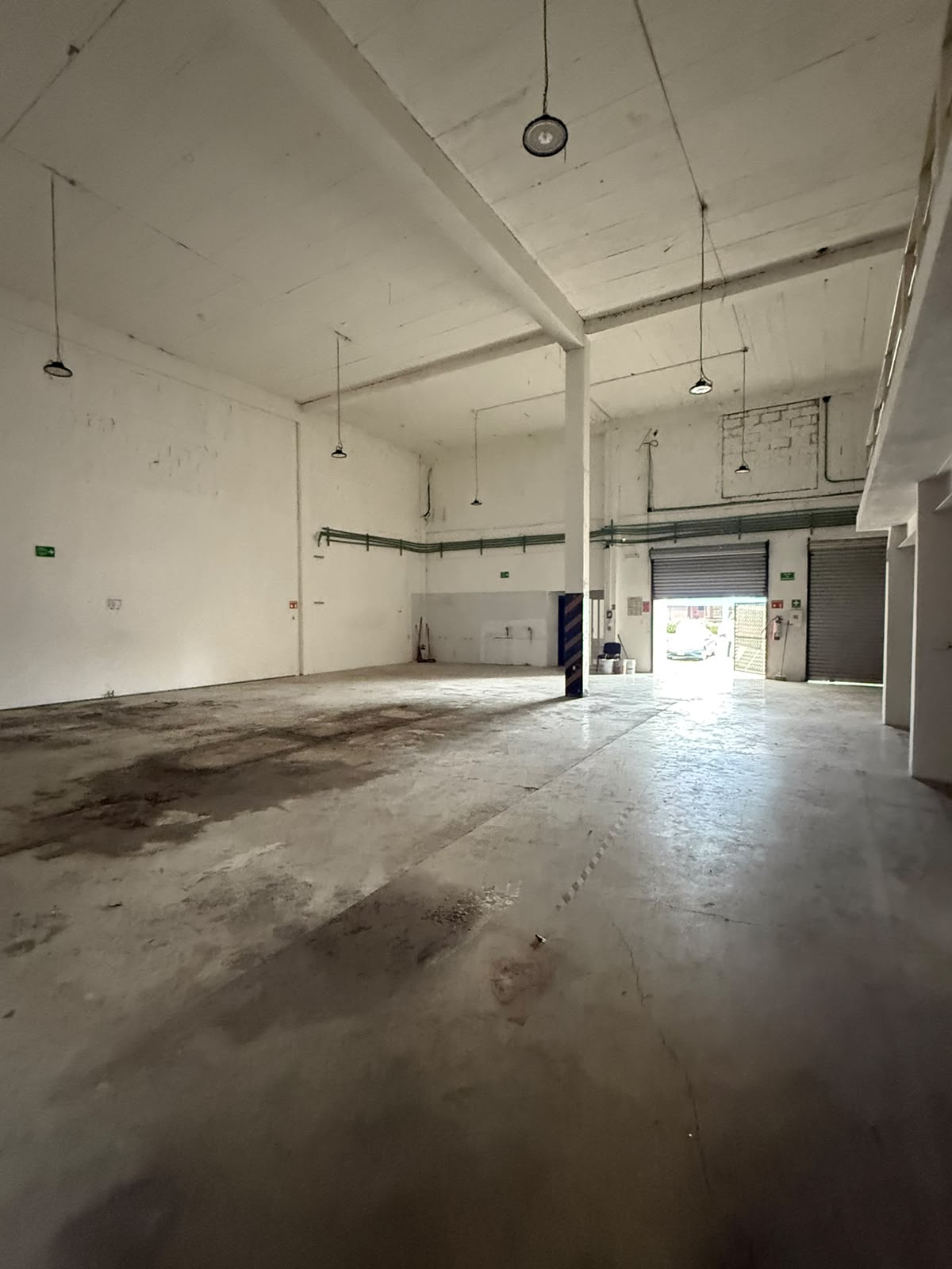Comercial en renta, en Cancun, Quintana Roo, 2 baños — Bodega en Renta en S, Cancun (foto 3)