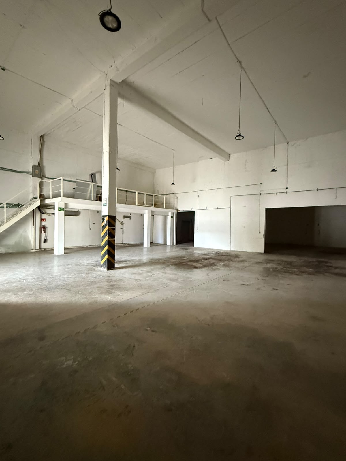 Comercial en renta, en Cancun, Quintana Roo, 2 baños — Bodega en Renta en S, Cancun (foto 2)