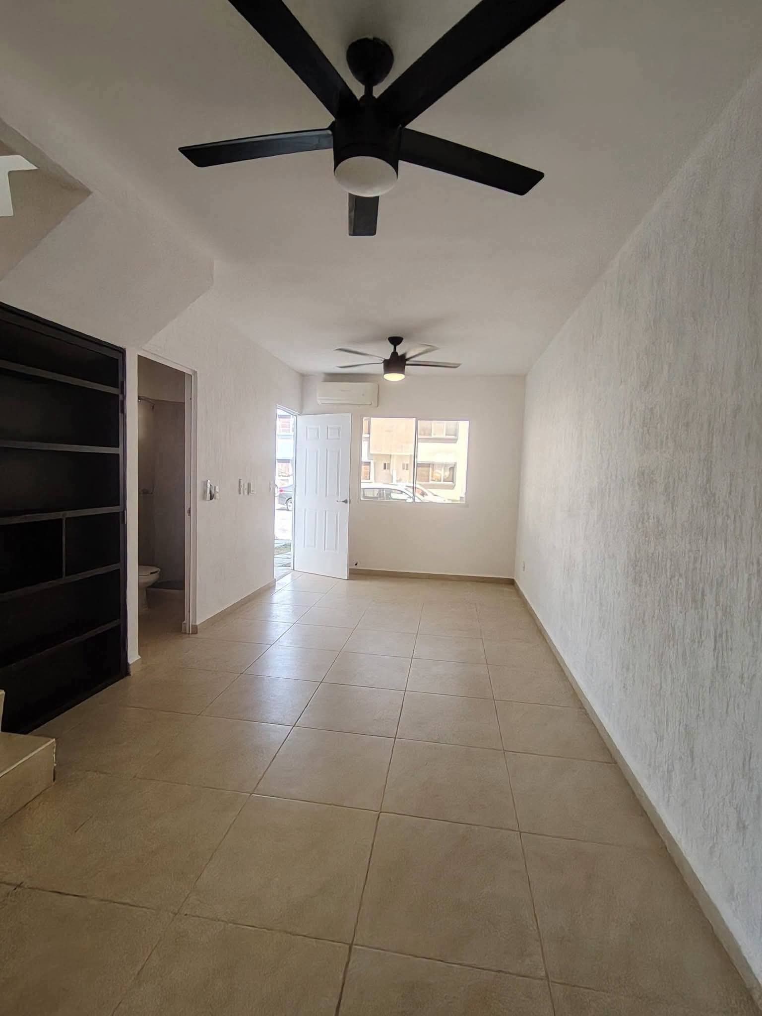 Casa en Venta y Renta en Jardines del Sur 4, Benito Juárez 8