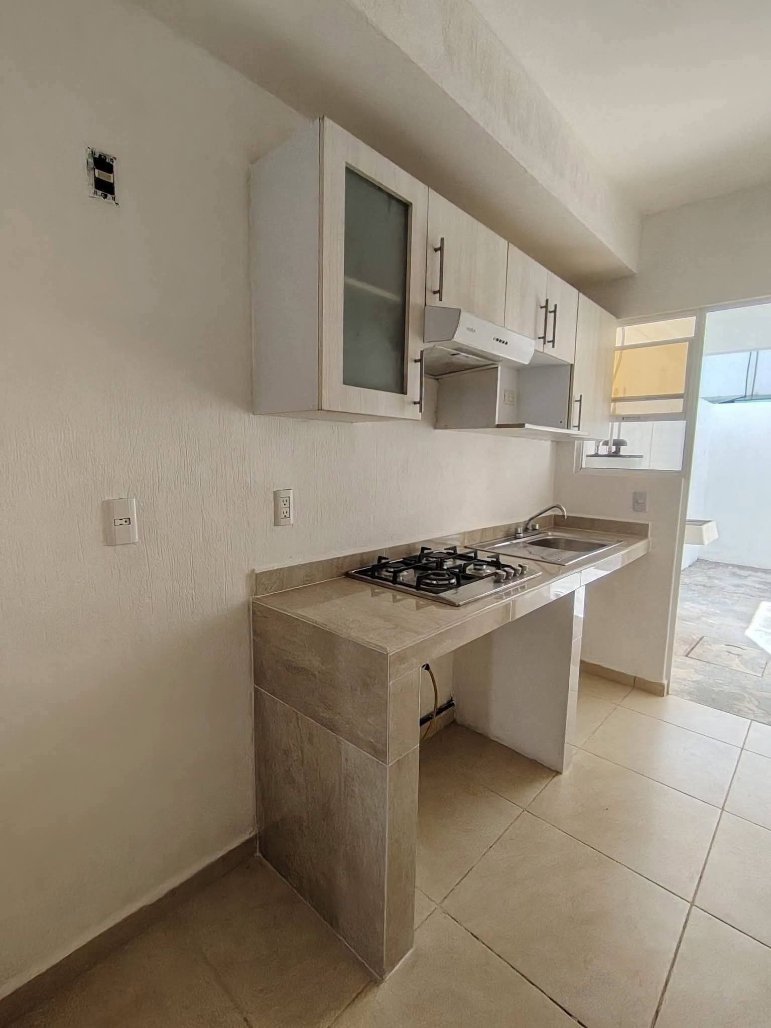 Casa en Venta y Renta en Jardines del Sur 4, Benito Juárez 11