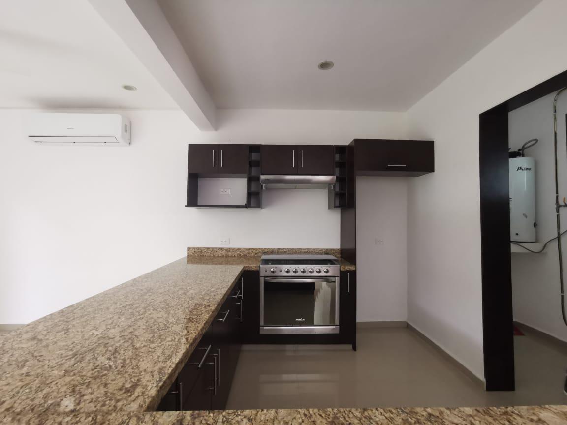 Casa en renta, en Cancún, Quintana Roo, 3 recámaras, 2 baños — Casa en Renta en Residencial Arbolada, Cancún (foto 3)