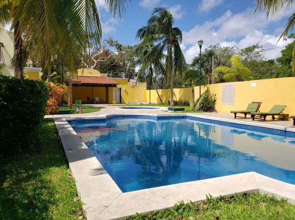 Casa en venta, en Cancún, Quintana Roo, 4 recámaras, 3 baños — Casa en Venta en Villa Toscana, Supermanzana 51, Cancún (foto 2)