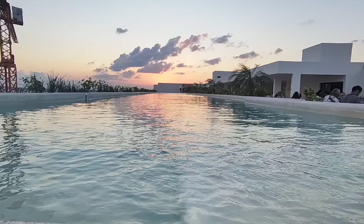 Departamento en venta, en Cancún, Quintana Roo, 1 recámaras, 1 baños — Koa Towers - Departamento 1 Recámara en Venta en Cancún (foto 2)