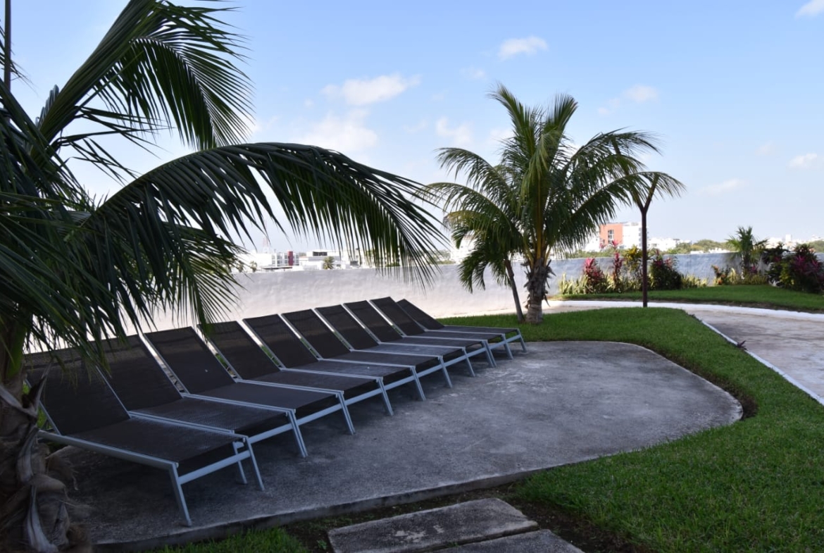 Departamento en venta, en Cancún, Quintana Roo, 2 recámaras, 2 baños — Departamento en Venta en Torre New York, Malecón Américas, Cancún (foto 3)