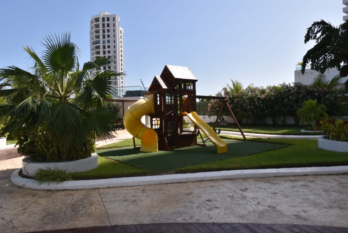Departamento en venta, en Cancún, Quintana Roo, 2 recámaras, 2 baños — Departamento en Venta en Torre New York, Malecón Américas, Cancún (foto 4)