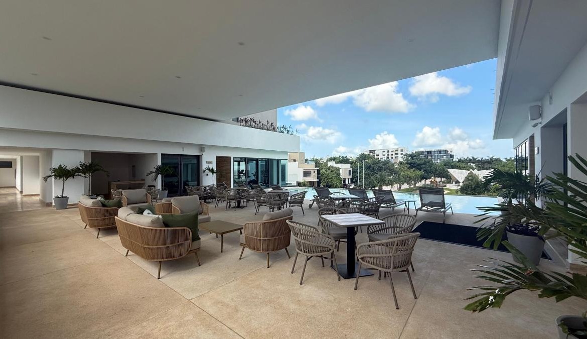 Departamento en venta, en Cancún, Quintana Roo, 2 recámaras, 2 baños — Departamento en Venta en Arbolada Towers, Residencial Arbolada, Cancún (foto 3)