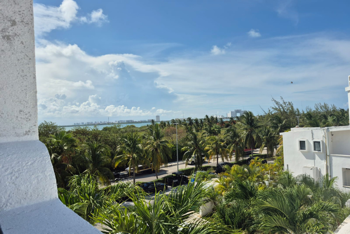 Departamento en venta, en Cancún, Quintana Roo, 2 recámaras, 2 baños — Penthouse en Venta en Condo Azul 24, Pok Ta Pok, Cancún (foto 4)