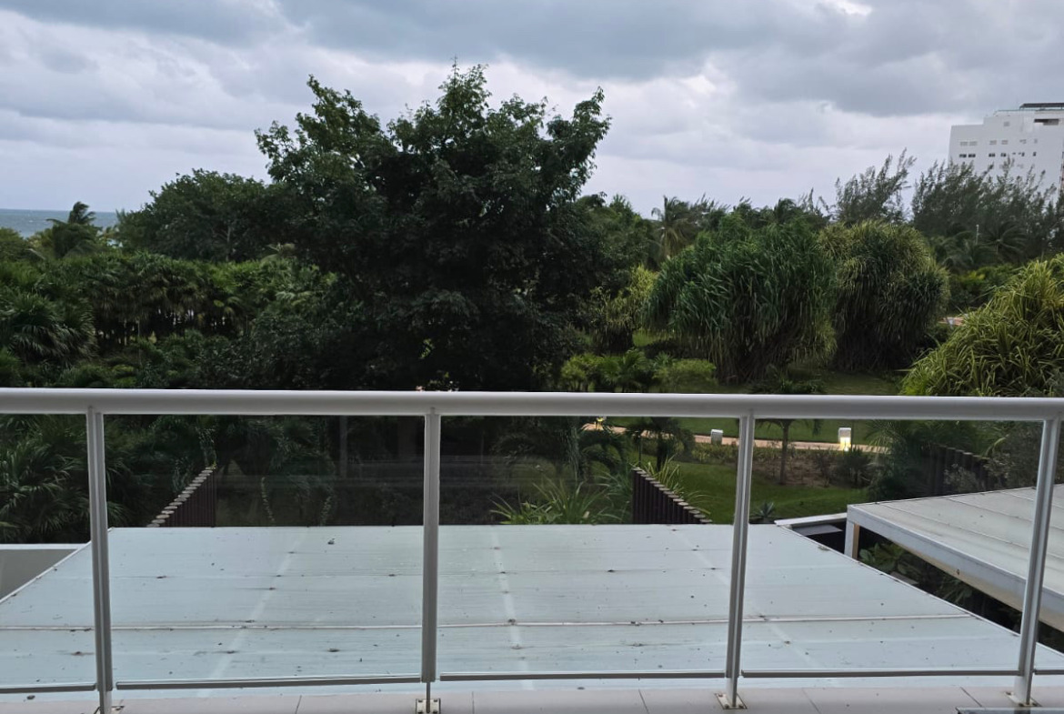 Departamento en venta, en Cancún, Quintana Roo, 2 recámaras, 2 baños — Departamento Frente al Mar en Venta en Amara Cancún | 2 Rec (foto 2)