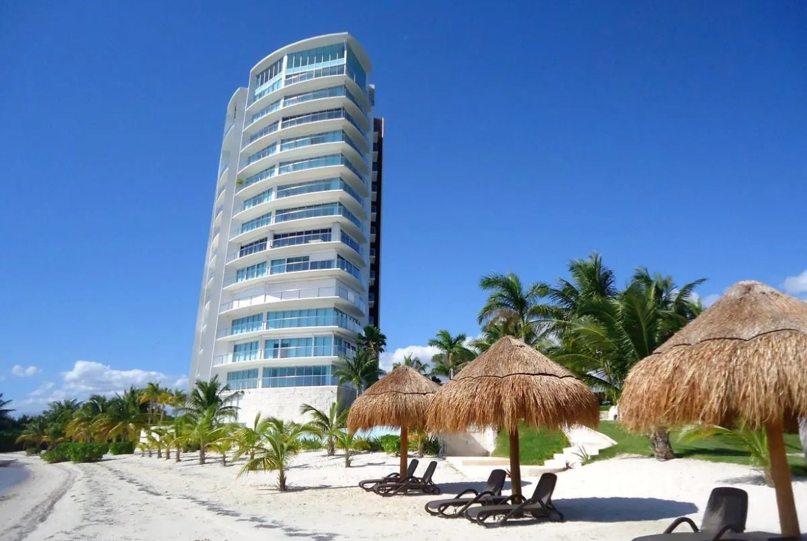 Departamento en venta, en Cancún, Quintana Roo, 2 recámaras, 2 baños — Penthouse en Venta en Residencial Península, Zona Hotelera Cancún | 210 m²