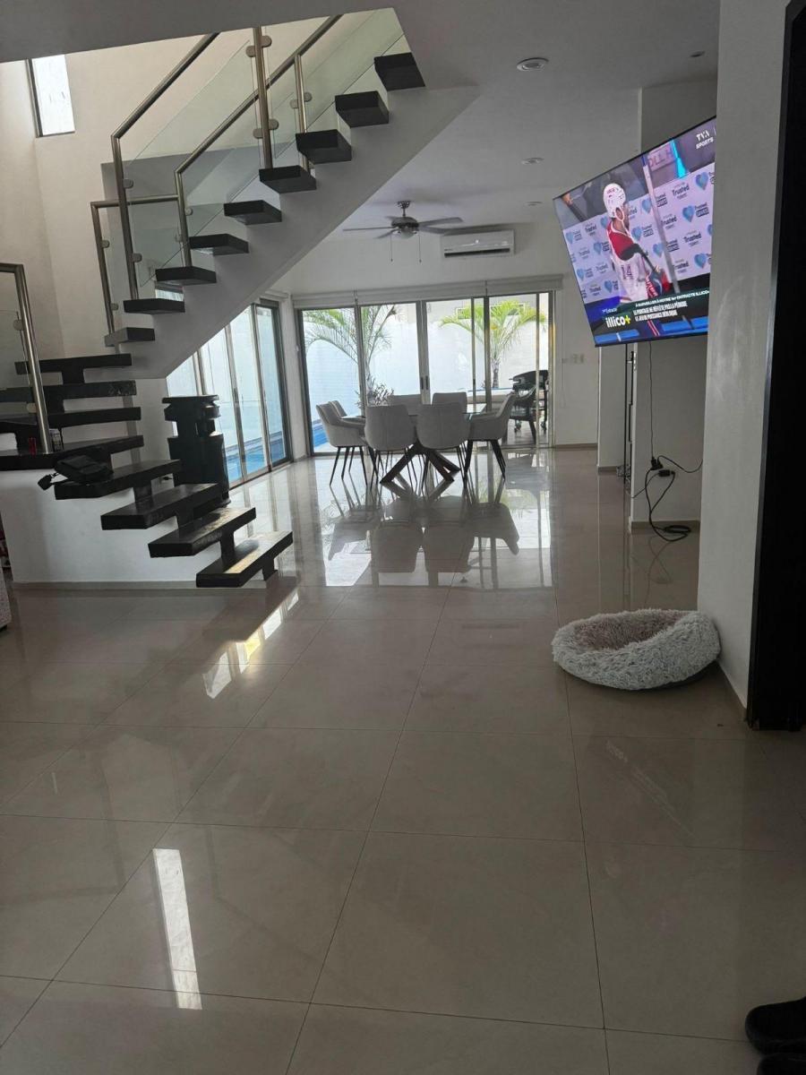 Casa en renta, en Cancún, Quintana Roo, 3 recámaras, 4 baños — Casa en Renta en Residencial Cumbres, Cancún (foto 2)