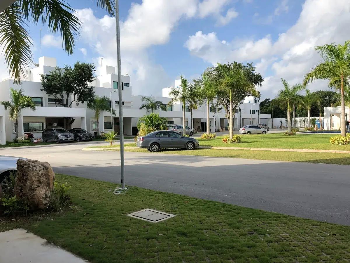 Casa en renta, en Cancún, Quintana Roo, 4 recámaras, 4 baños — Casa en Renta en Residencial Lantana, Cancún (foto 2)
