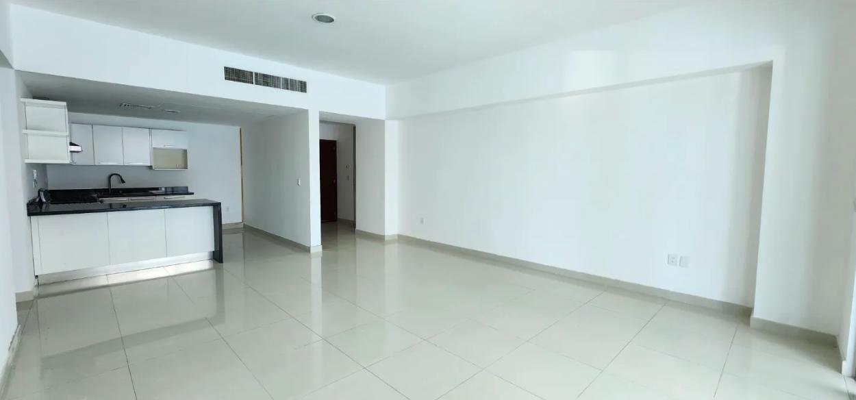 Departamento en renta, en Cancún, Quintana Roo, 2 recámaras, 2 baños — Departamento en Renta en Puerto Cancún, Cancún (foto 3)