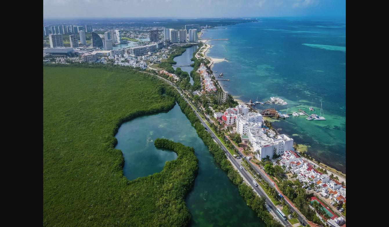 Casa en renta, en Cancún, Quintana Roo, 5 recámaras, 5 baños — Villa en Renta en Zona Hotelera, Cancún (foto 2)