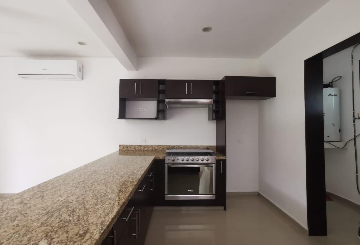 Casa en renta, en Cancún, Quintana Roo, 3 recámaras, 2 baños — Casa en Renta en Residencial Arbolada, Cancún (foto 3)