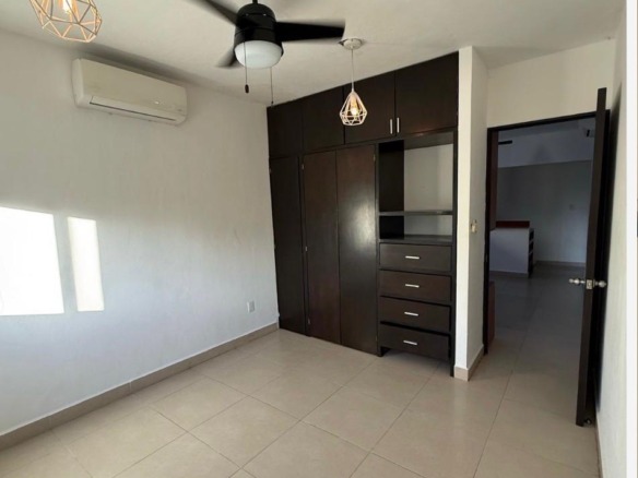 Casa en Venta en Residencial Cumbres, Cancún 5