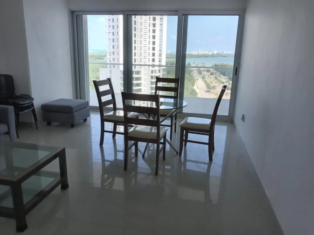 Departamento en renta, en Cancún, Quintana Roo, 2 recámaras, 2 baños — Departamento Amueblado en Renta en Malecón Américas, Torre Miami, Cancún (foto 4)