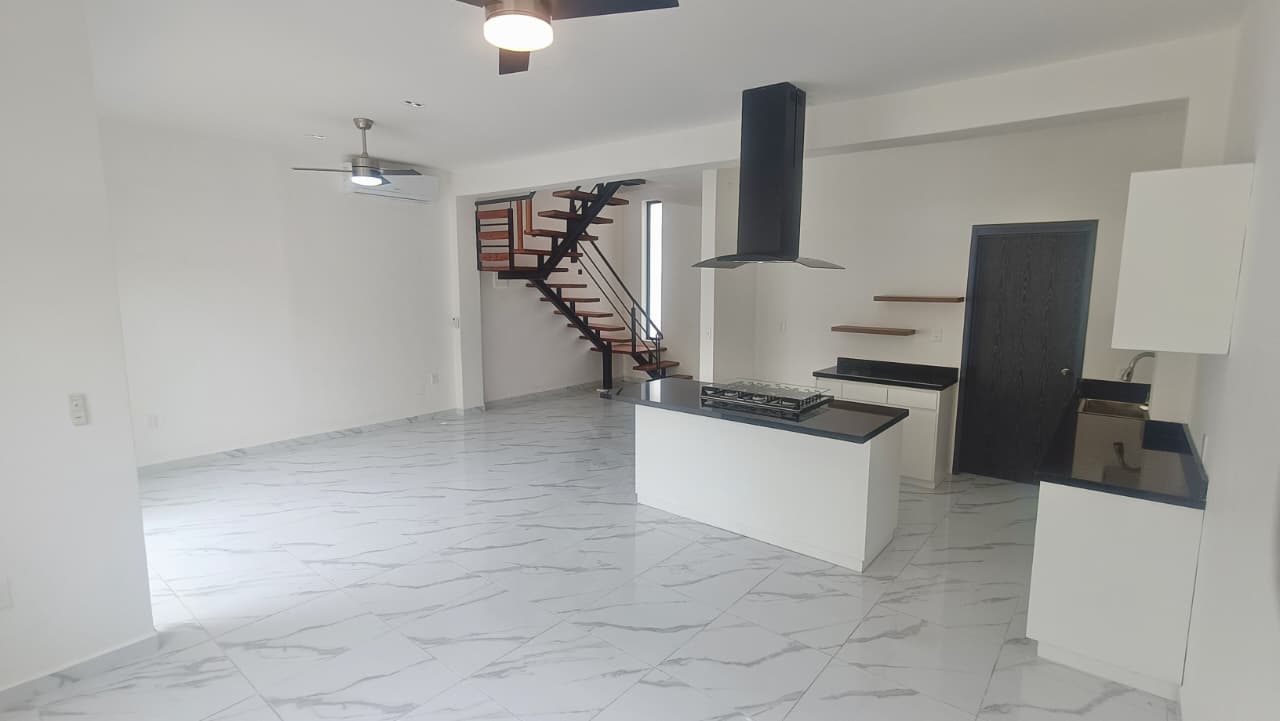 Casa en renta, en Cancún, Quintana Roo, 3 recámaras, 3 baños — Casa Nueva en Renta en Residencial Arbolada, Cancún (foto 3)