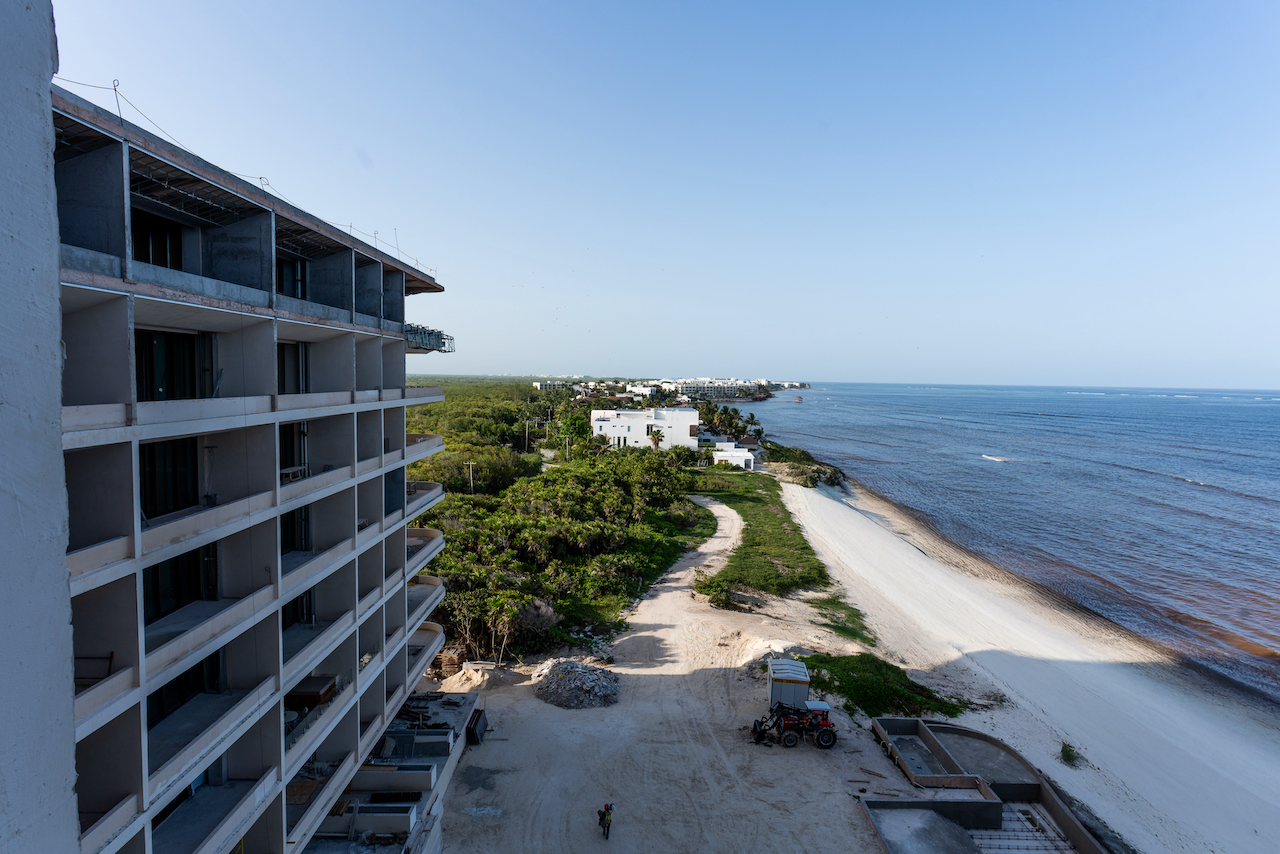 Departamento en venta, en Puerto Morelos, Quintana Roo — INNA Beach Condos & Hotel