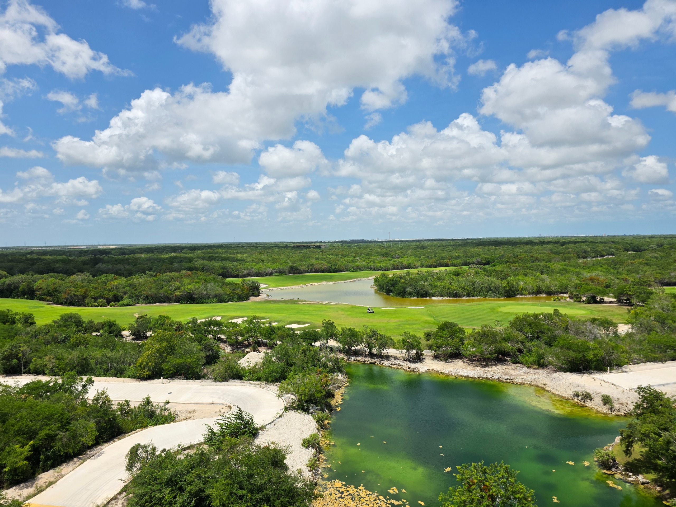 Departamento en venta, en Cancún, Quintana Roo, 13 recámaras, 1 baños — Loreta Wow Condos | Departamentos en Venta en Lausana Residencial, Cancún